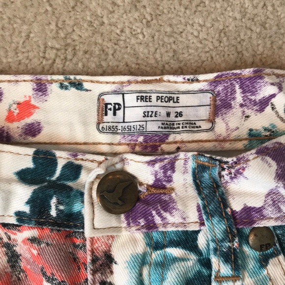 Free people shorts - Picture 3 of 4